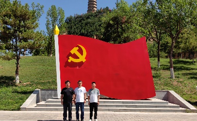 不忘初心跟黨走，團(tuán)結(jié)奮斗向未來(lái)